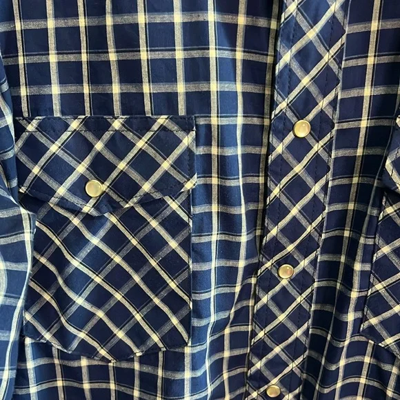 Wrangler Retro Western Long Sleeve size M Pearl snaps - Picture 4 of 5